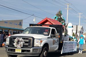 Shipbottom TEAL Float Christmas Parade 2021 29